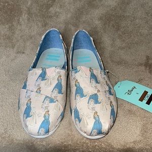 Disney x Toms Sleeping Beauty